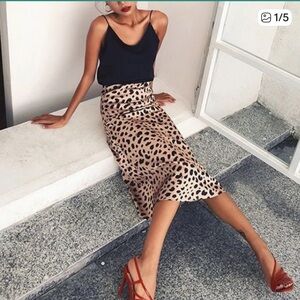 MANGO Sateen Slip Skirt Leopard size M Chic Animal Print